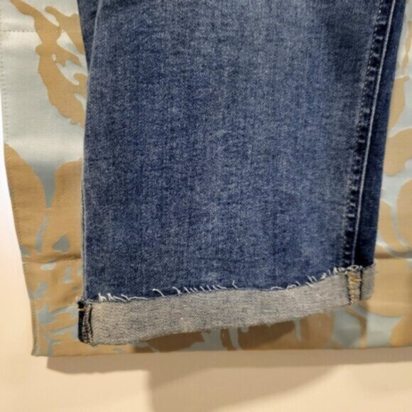 Denim Cotton  Skinny Capri NWT Women's Sz 24 - Picture 4 of 8
